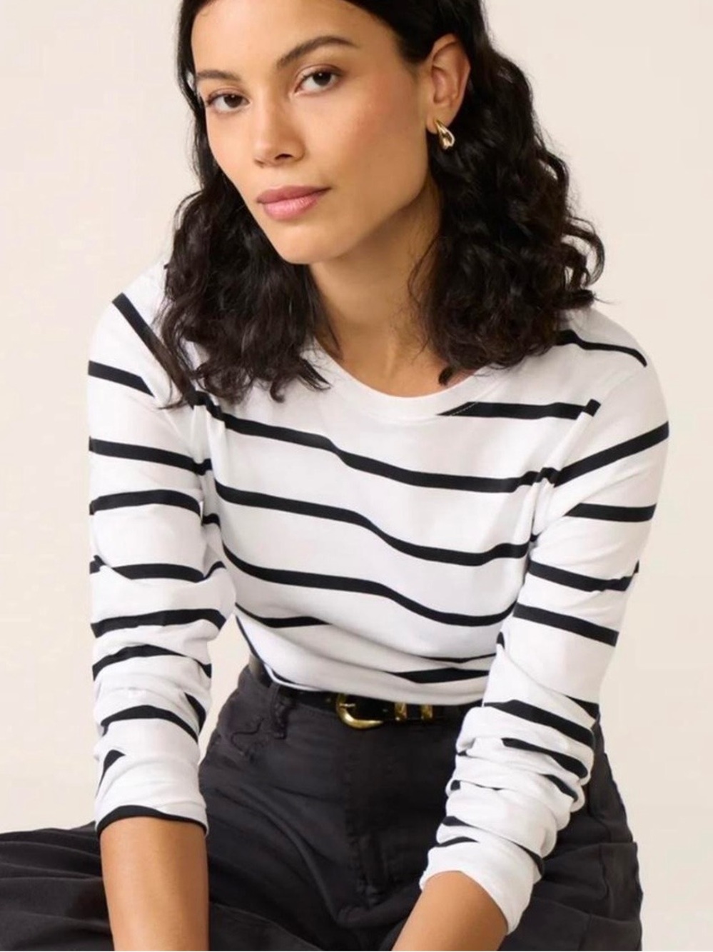 Evereve White Long-Sleeve Tee with Black Stripes